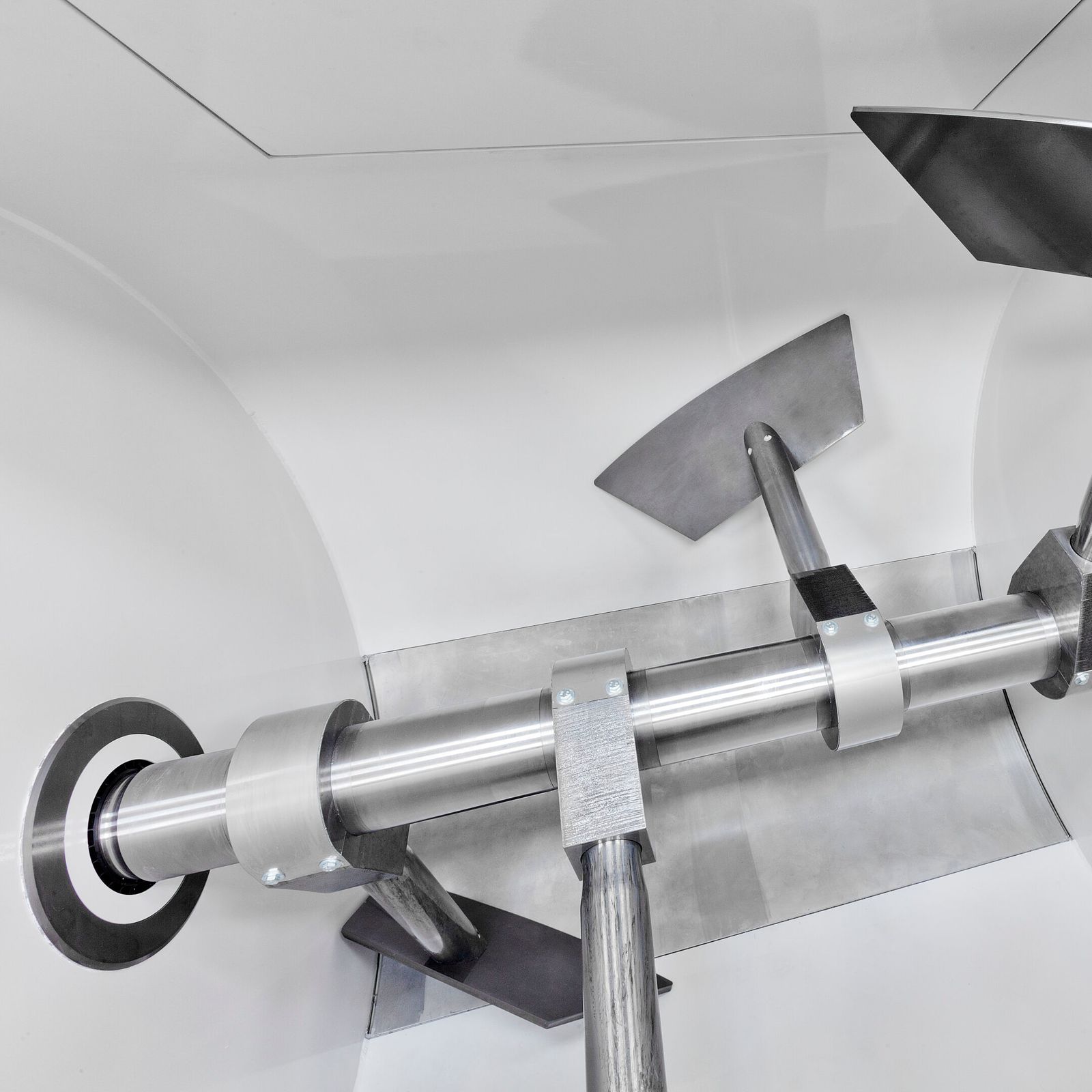 Indoor mixiing equipment 