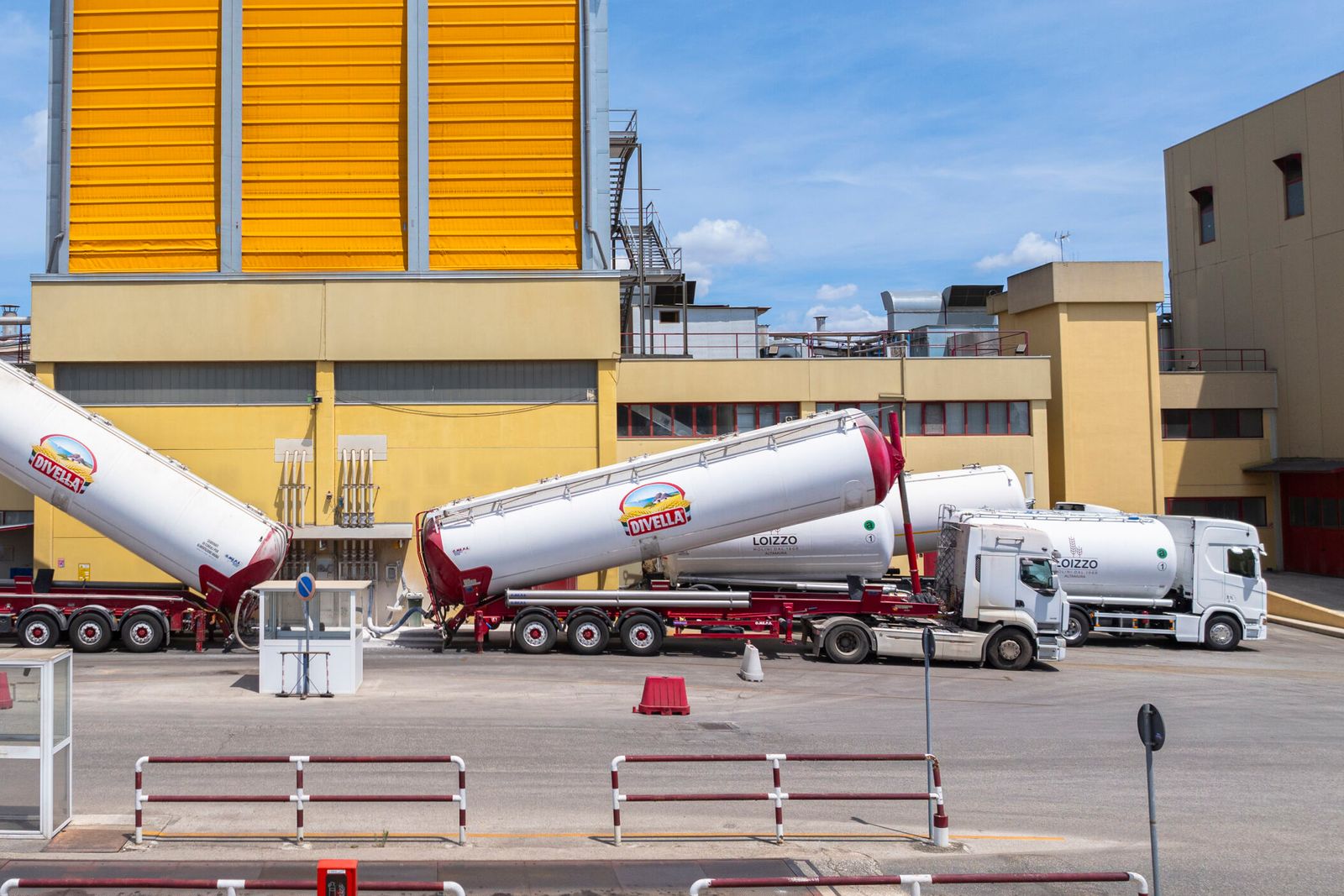 Customer_Divella_Drone_trucks_0109.jpg