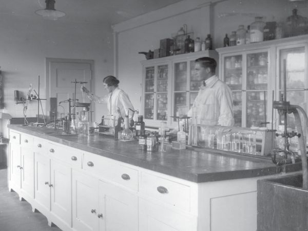 Bühlers Laboratory in 1929