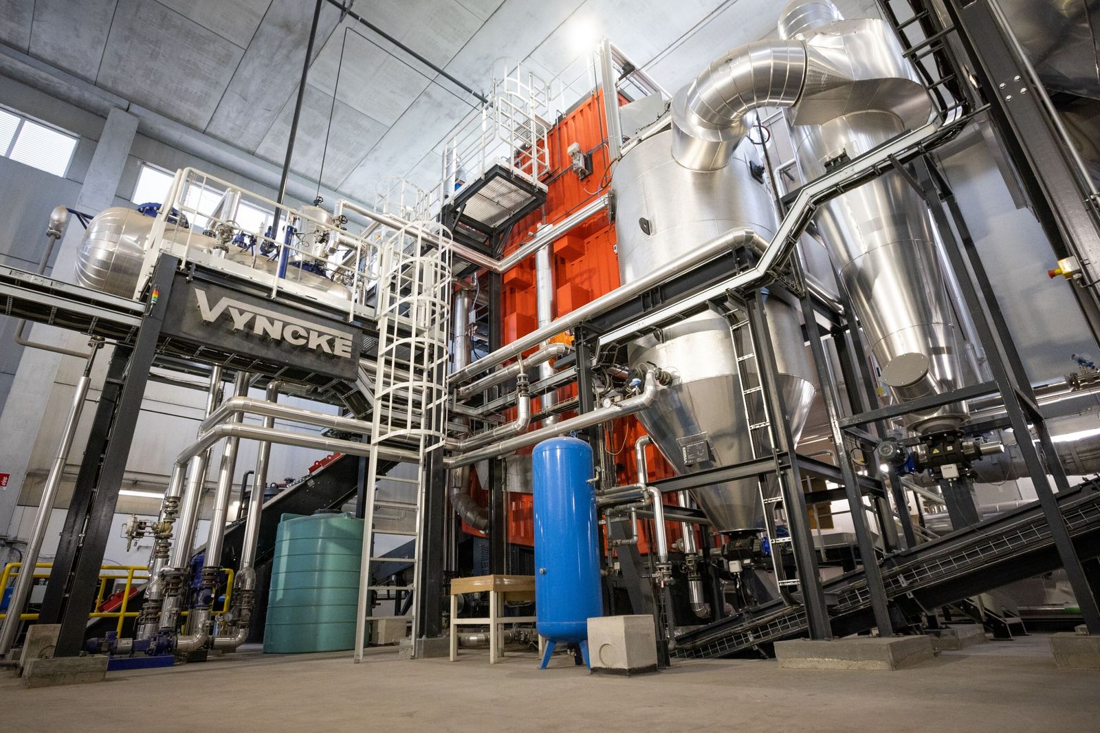 Vyncke_biomass_boiler_machine_in_Andriani.jpg
