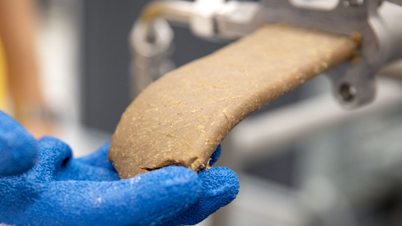 Thanks to the fibers in the Legria powder, a texture very close to that of meat is achieved.