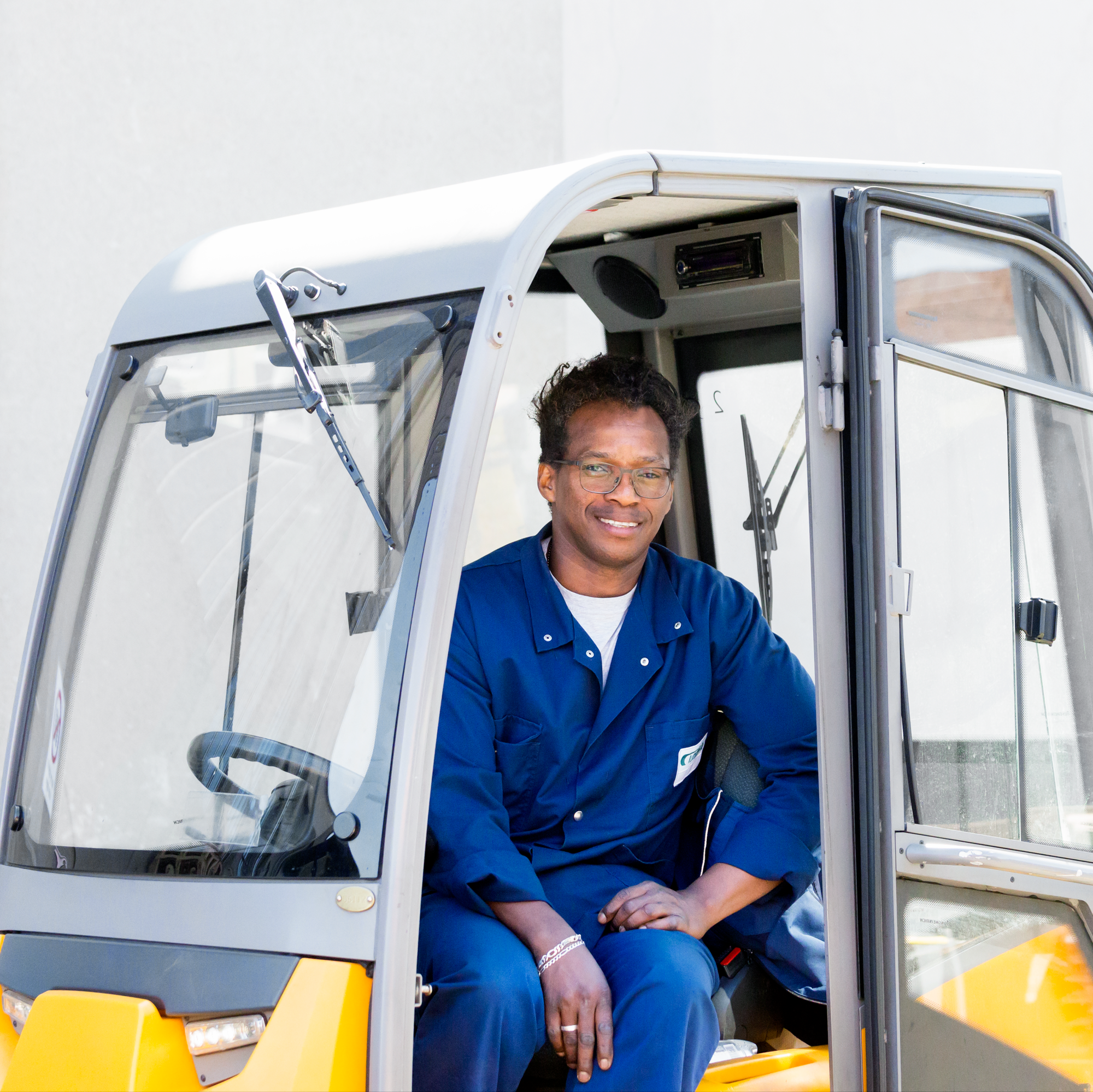 CC_logistics_hub_AdobeStock_459201015.jpeg