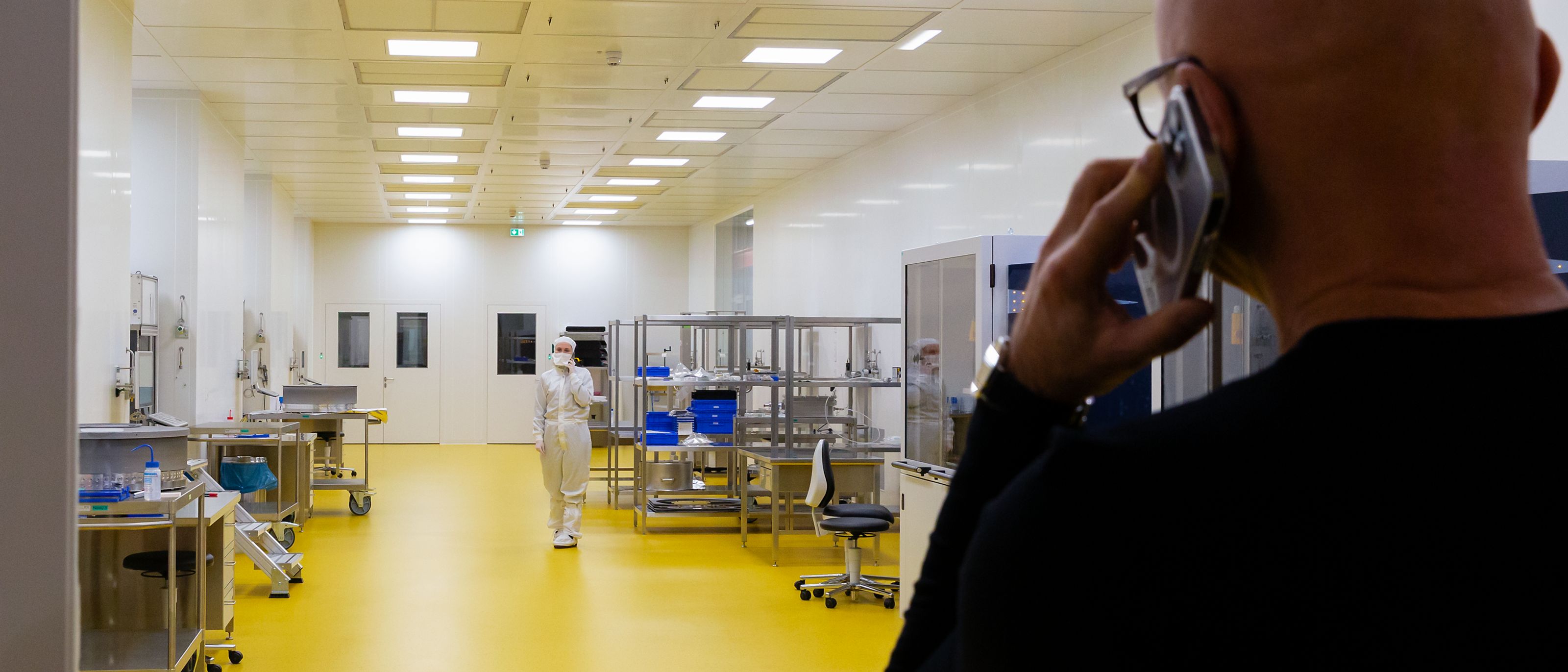 The clean room at optiX fab – unique not only for the work carried out but also for the color of the floor.