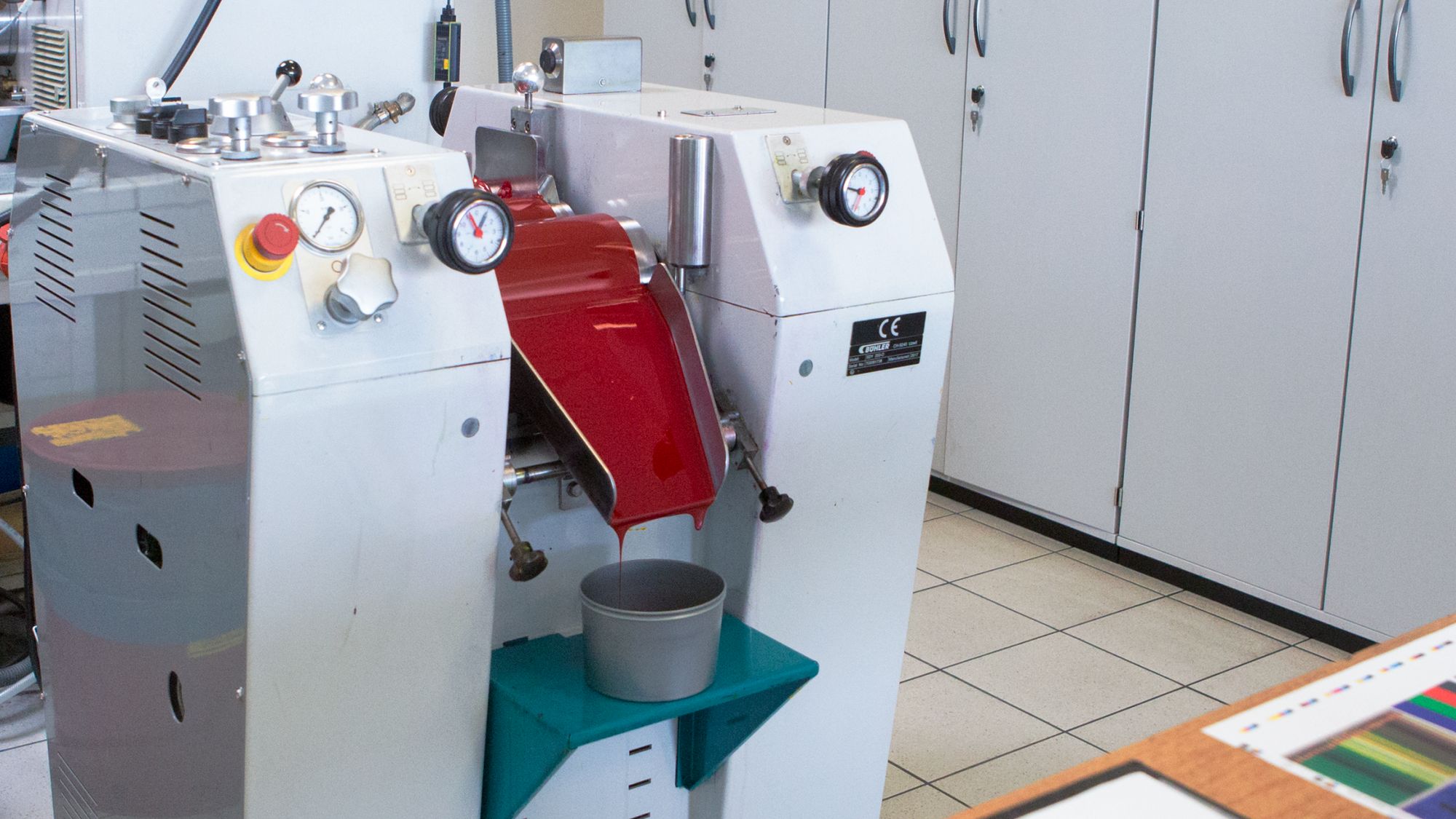Three roll mill producing red color